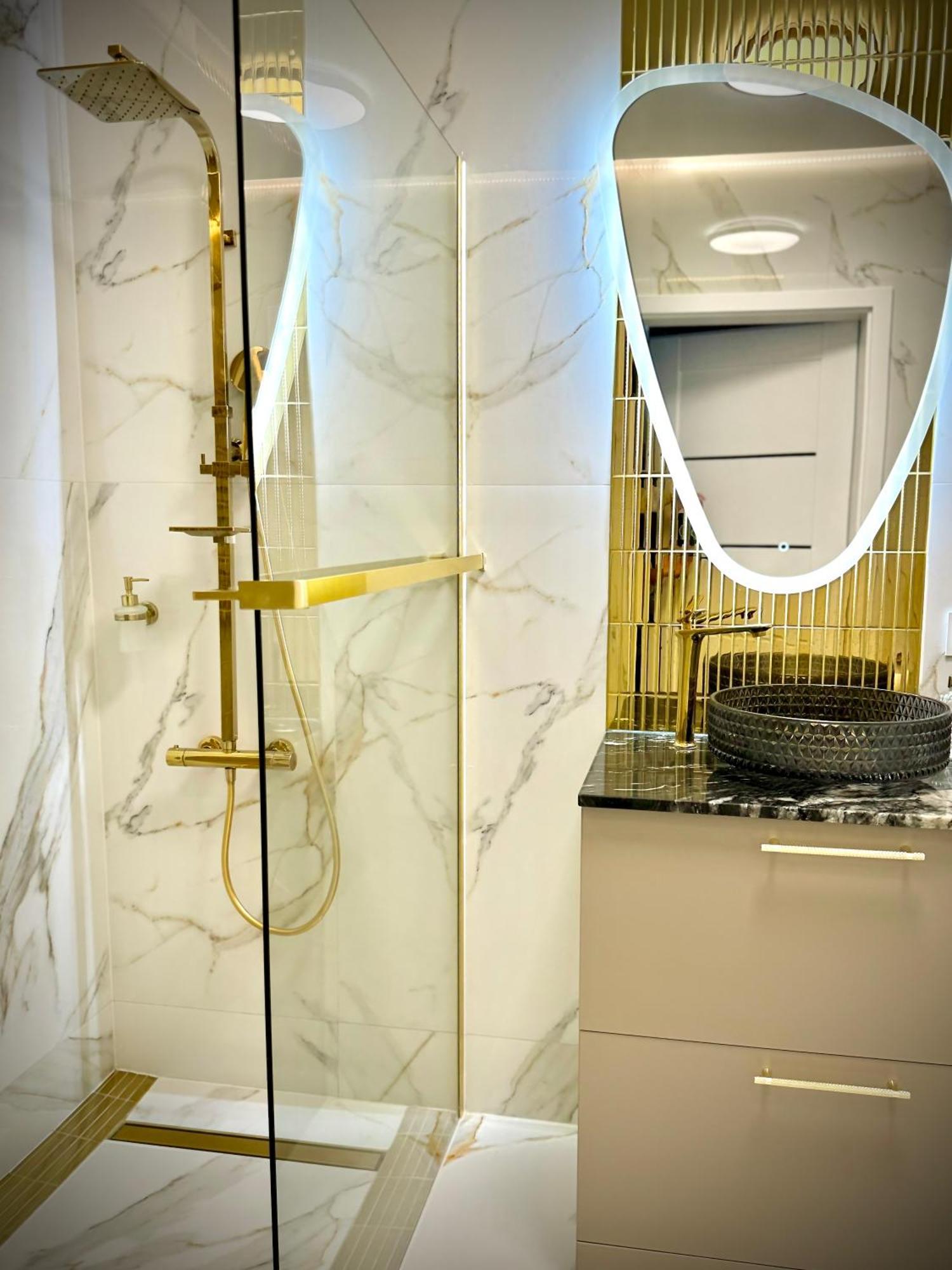 Golden Park Aparthotel Szczecin Buitenkant foto