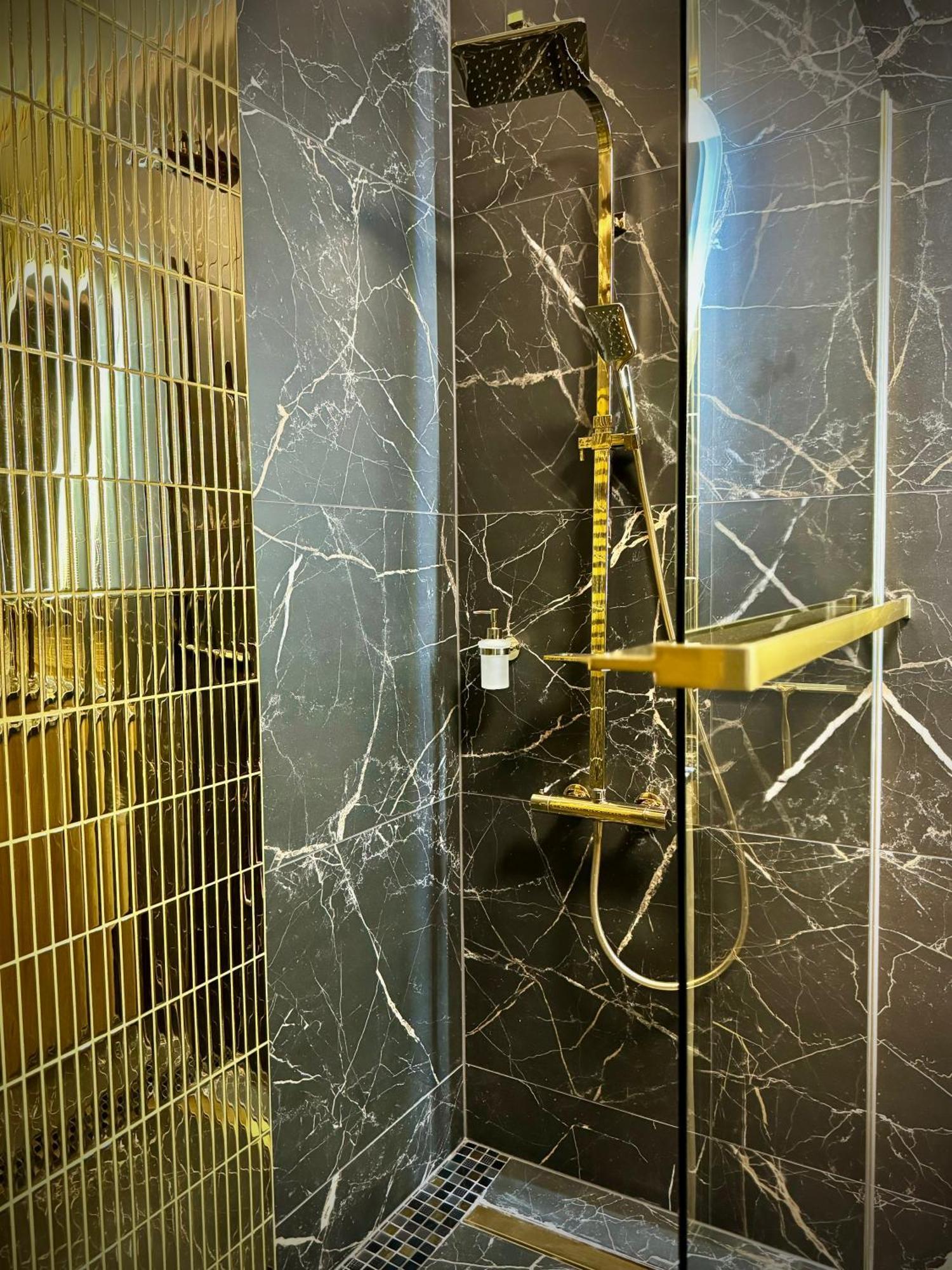 Golden Park Aparthotel Szczecin Buitenkant foto